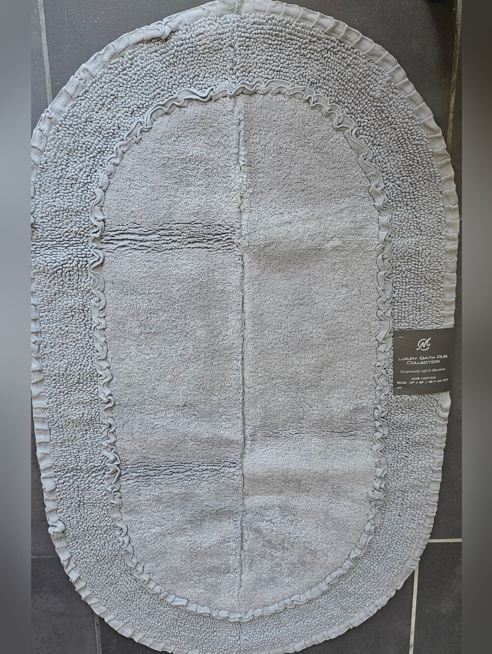 Luxury Bath Oval Bath Mat - Light Gray